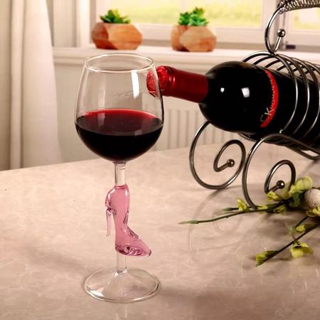 High heels cup