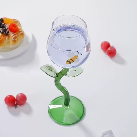 Green Leaf Bee Cup